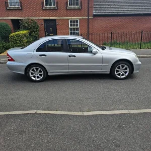 Mercedes-Benz C220 CDI Auto 2007 - Image 8