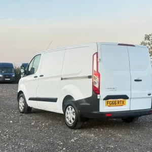 2016 Ford Transit Custom 2.2 TDCi Panel Van - Image 6
