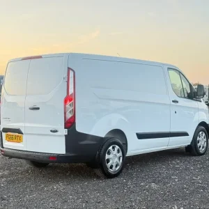 2016 Ford Transit Custom 2.2 TDCi Panel Van - Image 8