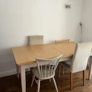 Solid wood dining table - Image 2