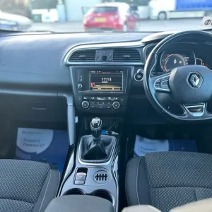2016 Renault Kadjar 1.6 dCi Dynamique Nav SUV - Image 2