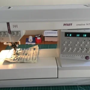 Pfaff Creative 1475 CD sewing machine