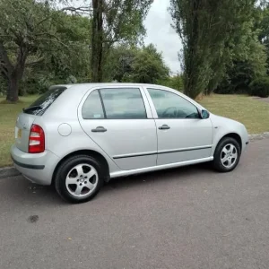 53 SKODA FABIA 1.9 TDI DIESEL 5 DOOR HATCH - Image 8