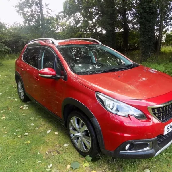 2016 Peugeot 2008 1.2 PureTech Allure 5-door Hatchback