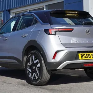 2021 Vauxhall Mokka 1.2 Turbo Elite Nav Premium Euro 6 (s/s) 5dr SUV - Image 2