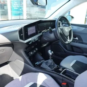 2021 Vauxhall Mokka 1.2 Turbo Elite Nav Premium Euro 6 (s/s) 5dr SUV - Image 3