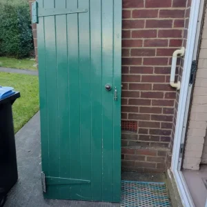 2 solid doors - Image 3