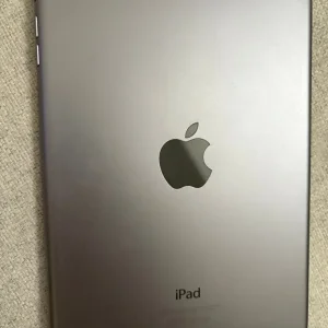 Apple iPad Mini 2 32GB Black with Wi-Fi and iOS 12 - Image 8