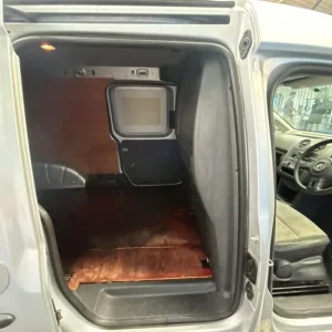 2013 Volkswagen Caddy Maxi TDI Panel Van - Image 2