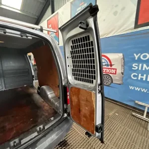 2013 Volkswagen Caddy Maxi TDI Panel Van - Image 6