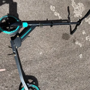 Beleev V3 scooter - Image 2