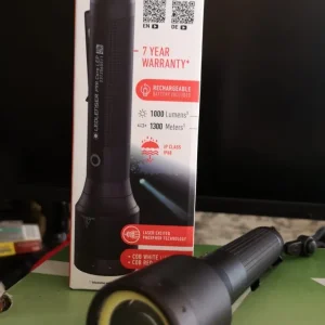 Ledlenser P9R LEP flashlight