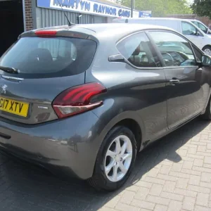 2017 Peugeot 208 1.2 PureTech 82 Active 3dr Hatchback - Image 5