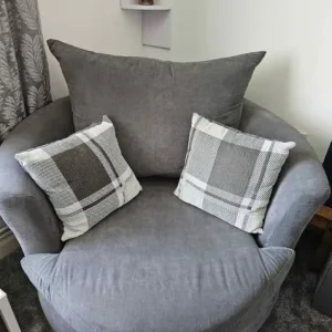 Cuddle swivel chair