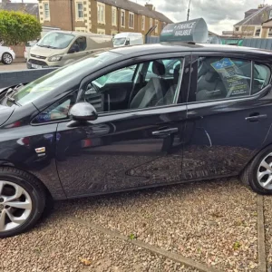 2016 Vauxhall Corsa 1.4 ecoFLEX SRi 5-door hatchback - Image 4
