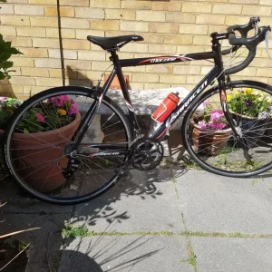 Mans Saracen Road Bike 700c 22" Alum Frame - Image 3