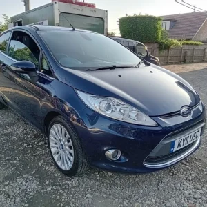 2011 Ford Fiesta 1.6 TDCi Titanium 3-door Hatchback Diesel Manual - Image 2