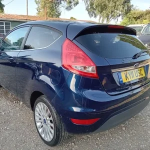 2011 Ford Fiesta 1.6 TDCi Titanium 3-door Hatchback Diesel Manual - Image 3