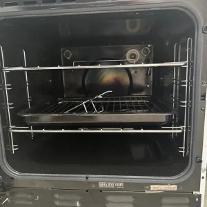 Good as new Newworld Newhome freestanding gas cooker - Image 4