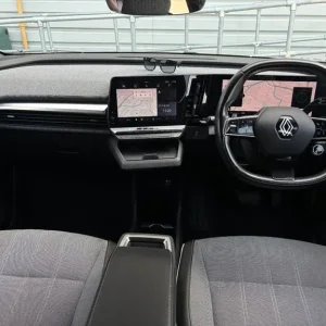 2023 Renault Megane E-Tech EV60 5-door electric hatchback - Image 8