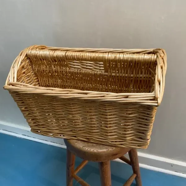 Wicker magazine basket