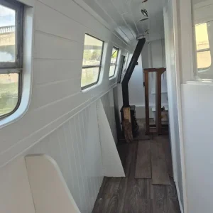 38ft Narrow Boat with Lister Engine - Image 5