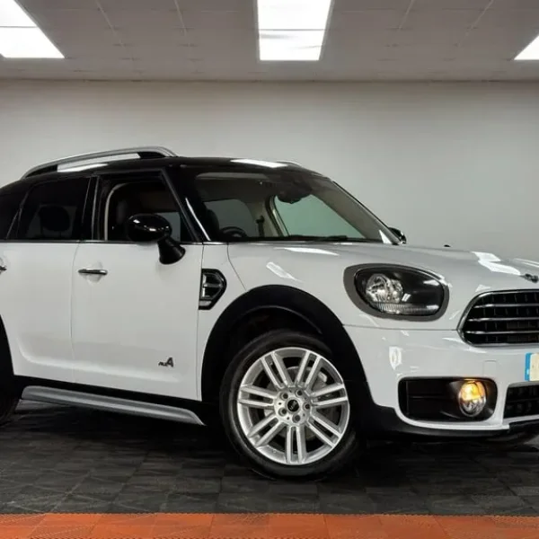 2019 MINI Countryman 2.0D Cooper D Exclusive All4 5-door Hatchback