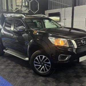 2016 Nissan Navara 2.3 dCi N-Connecta 4WD Diesel Manual Pick-up - Image 6