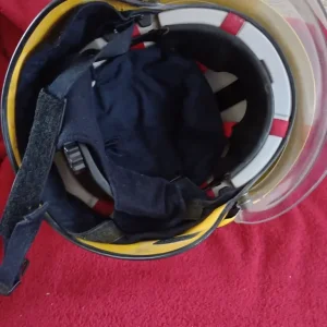 Firefighters helmet - Image 3
