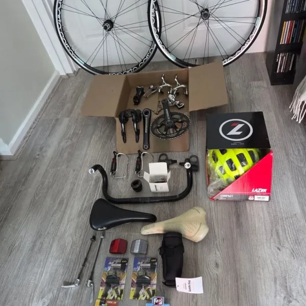 Campag Veloce bicycle wheels and accessories