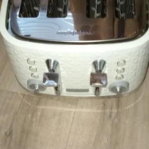 Morphy Richards 4-slice Toaster