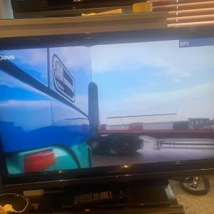37” Sharp LCD Colour TV - Image 2