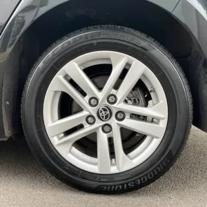 2022 Toyota Corolla 1.8 VVT-i Hybrid 5-door Hatchback - Image 8