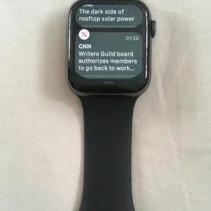 Apple Watch Series 7 in Perfect Working Order - Image 7