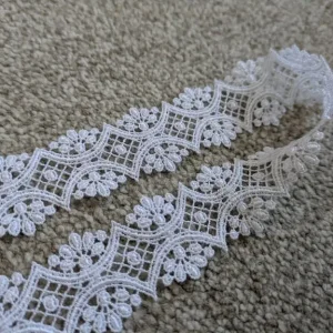 White lace - Image 2