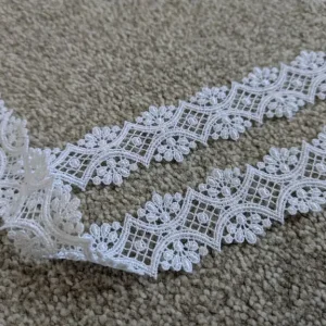 White lace - Image 3