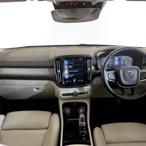 2020 Volvo XC40 Recharge PHEV Estate - Image 3