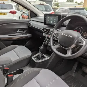 2024 Dacia Sandero Stepway 1.0 TCe EXTREME Hatchback - Image 6