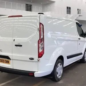 2020 Ford Transit Custom 340 Trend P/V ECOBLUE (Aircon) Panel Van Diesel Manual - Image 4