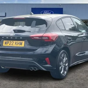 2022 Ford Focus 1.0 EcoBoost ST-Line 5-door manual hatchback - Image 4