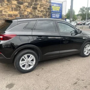 2018 Vauxhall Grandland X 1.2 Turbo SE HATCHBACK - Image 5