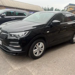 2018 Vauxhall Grandland X 1.2 Turbo SE HATCHBACK - Image 6