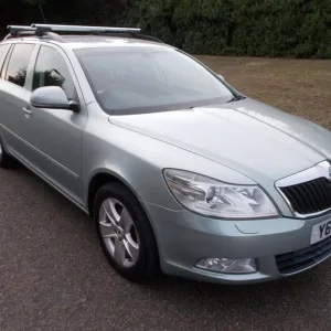 2009 Skoda Octavia 1.9 TDI Elegance Euro 4 5dr Estate Diesel Manual - Image 2