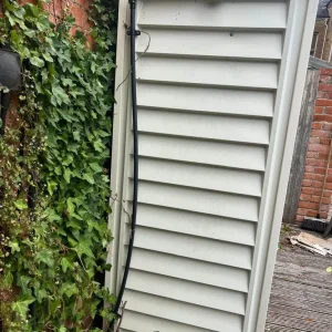 Metal framed garden shed - Image 4