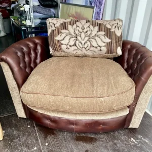 Swivel chair