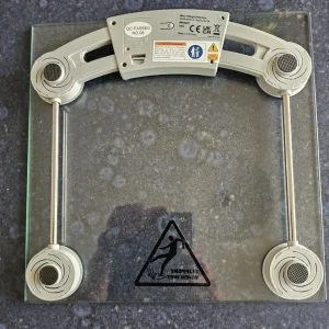 Habitat Clear Glass Digital Scales - Image 3