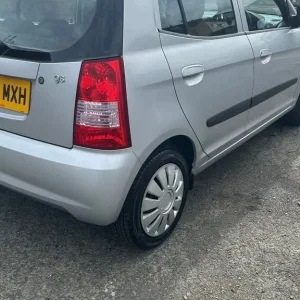 Kia Picanto 2004 hatchback manual 5 doors - Image 6