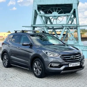 2017 Hyundai Santa Fe 2.2 CRDi Wiggins Edition Blue Drive 7-seater Estate - Image 2