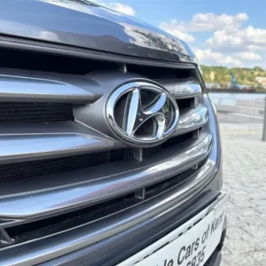 2017 Hyundai Santa Fe 2.2 CRDi Wiggins Edition Blue Drive 7-seater Estate - Image 5