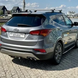 2017 Hyundai Santa Fe 2.2 CRDi Wiggins Edition Blue Drive 7-seater Estate - Image 8